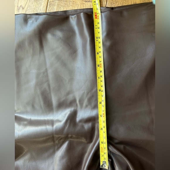 Joie Faux Leather Leggings in Espresso size Large NWT - Picture 11 of 13
